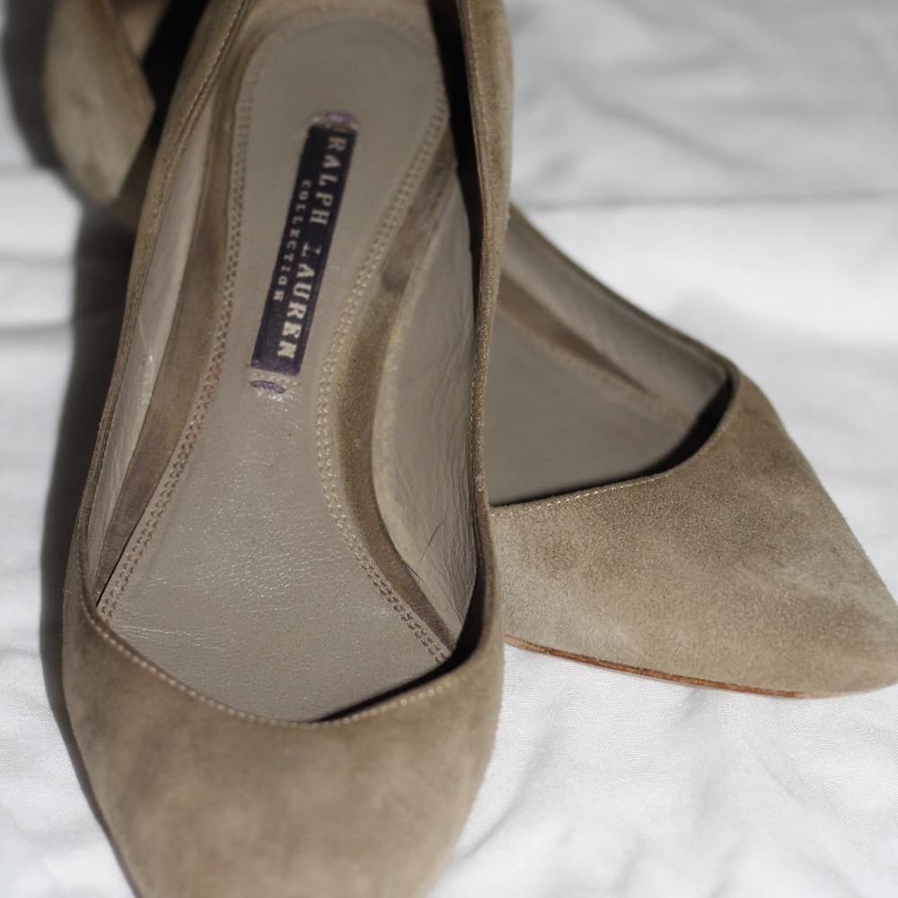 Gray Flats w. Small Heel